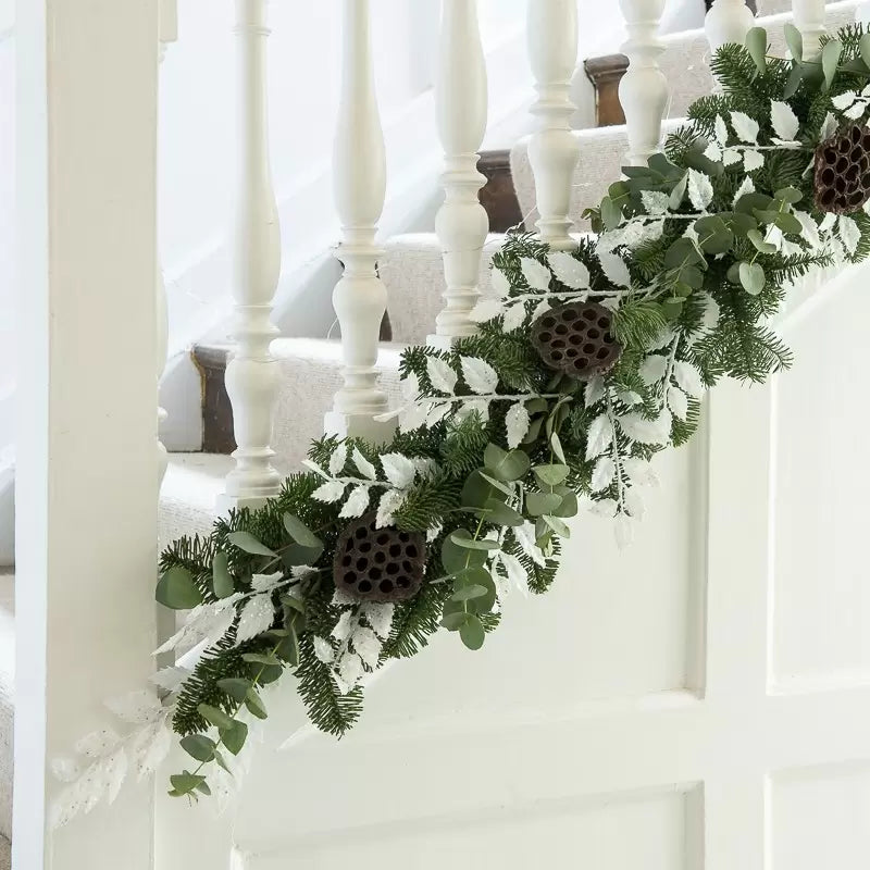 Frosty Mist Garland