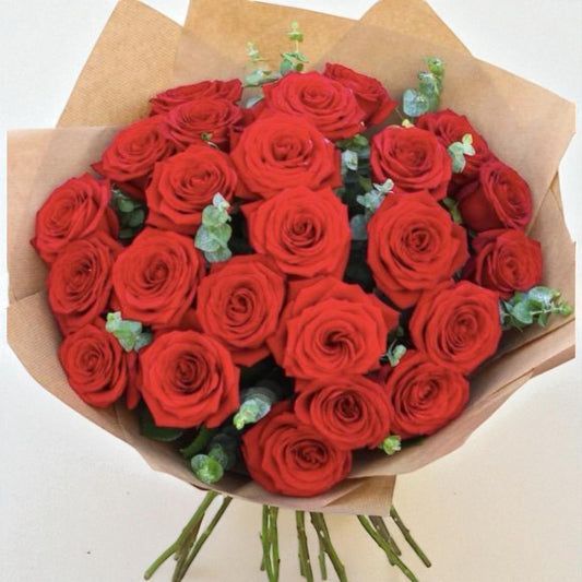 Classic Scarlet Rose Bouquet